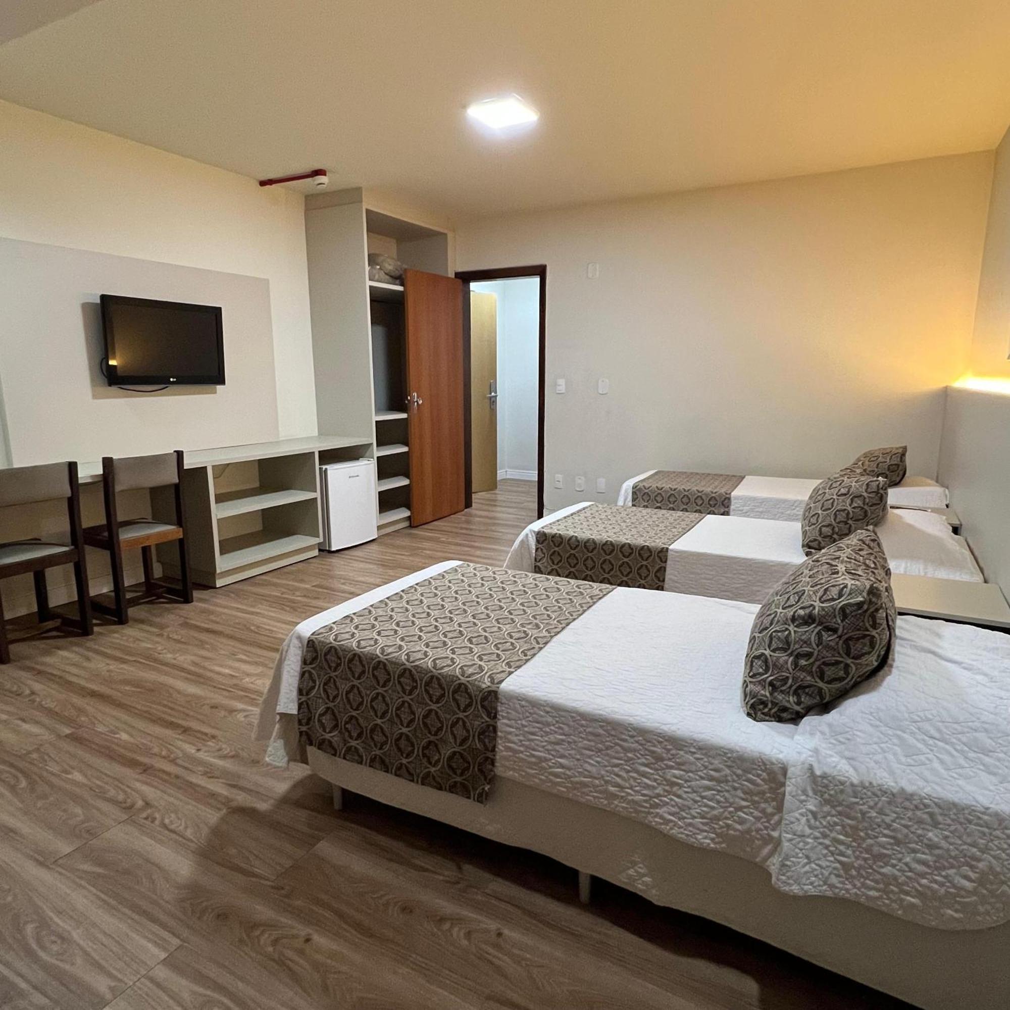 Hotel Geranium Balneário Camboriú エクステリア 写真